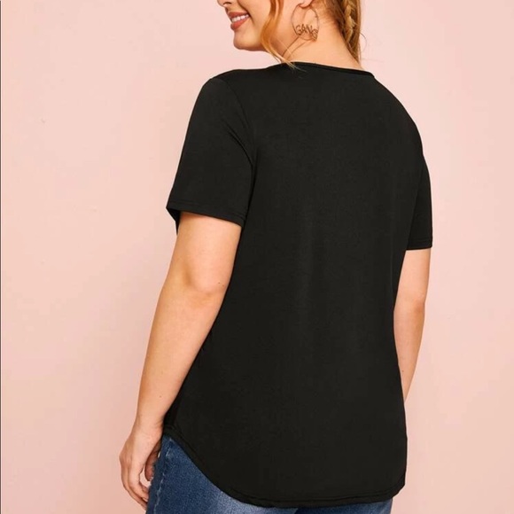 Plus size crisscross blouse Black - Picture 2 of 10